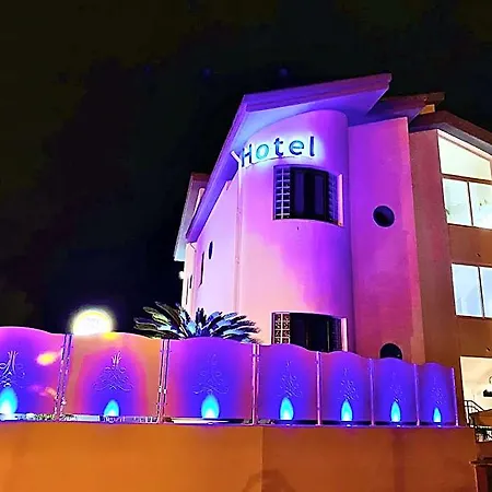 ホテル Il Gioiello 3*